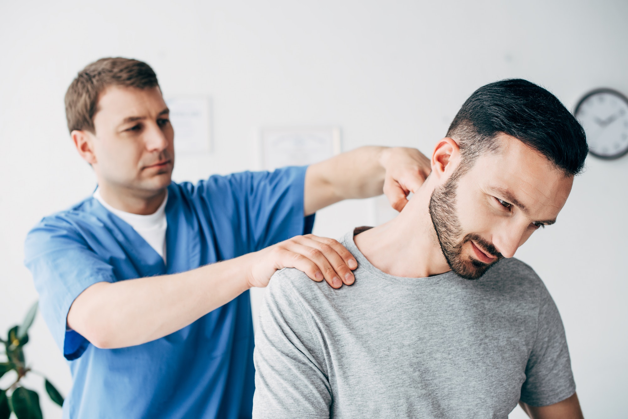 Read more about the article Tratamento de desalinhamento vertebral em Guarulhos